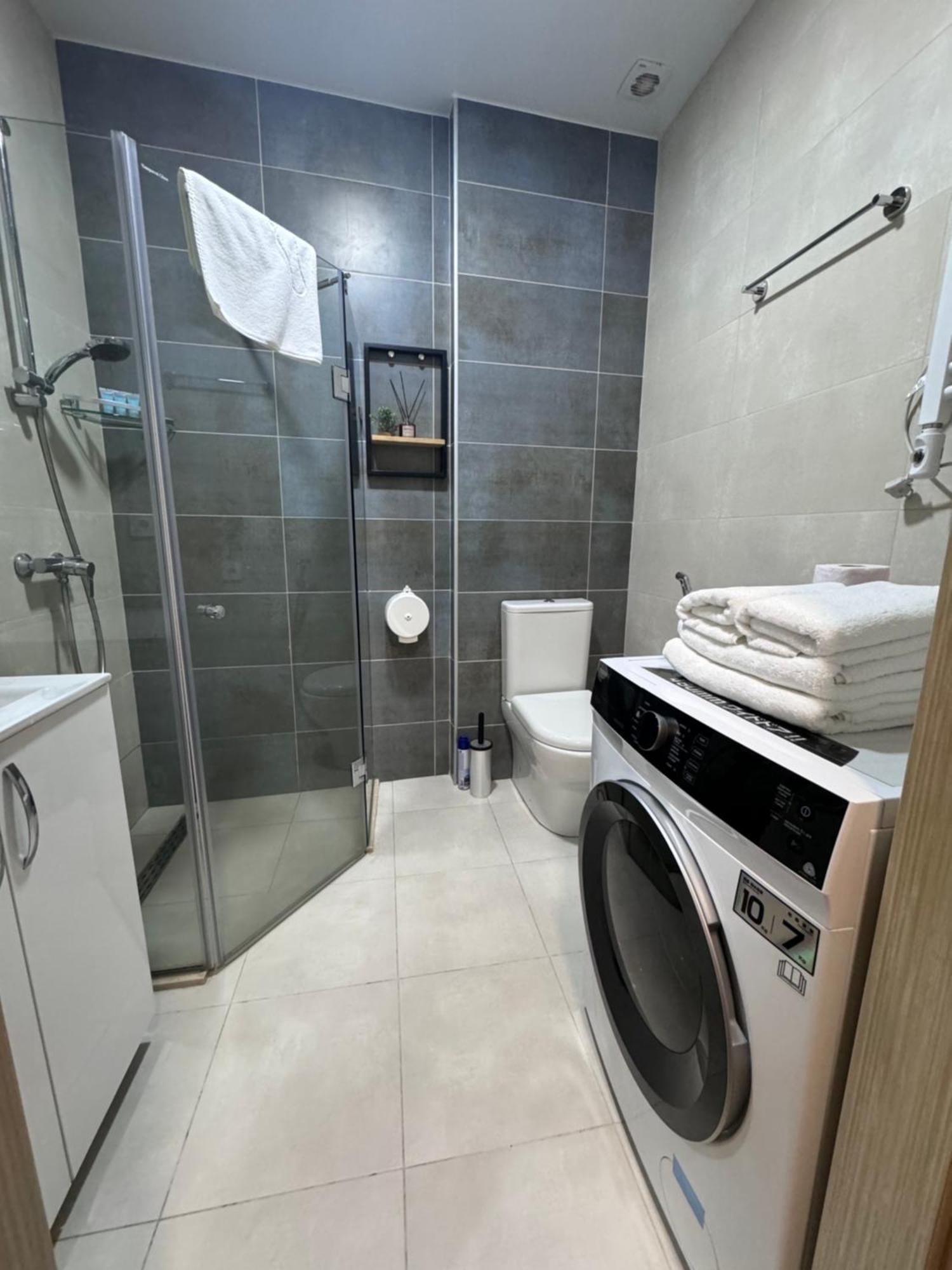 Prestigio Apart Батуми Экстерьер фото
